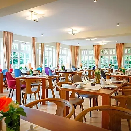 Kuenstlerherberge 호텔 3*